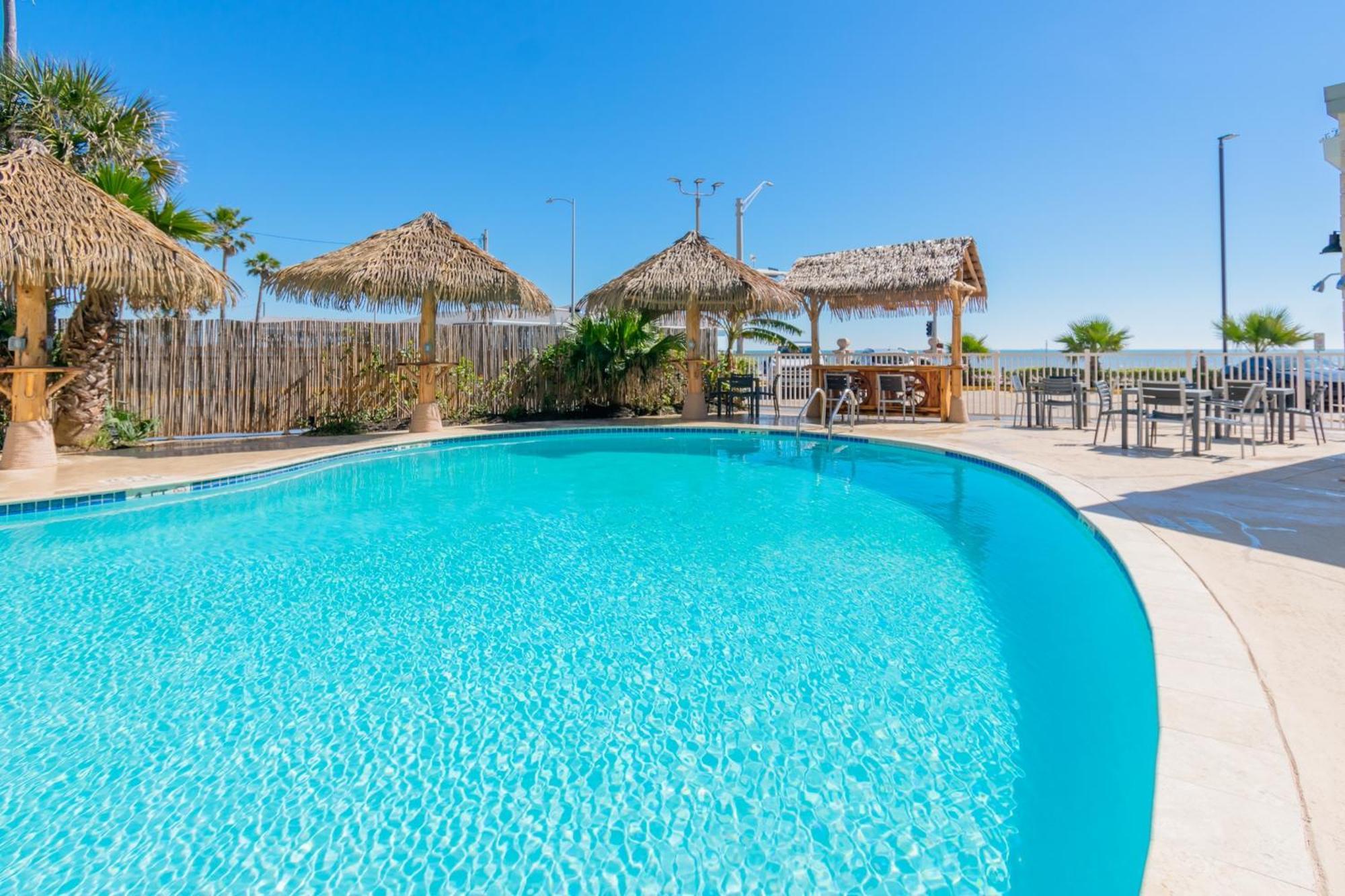 Clarion Pointe Galveston Seawall Hotel Exterior photo